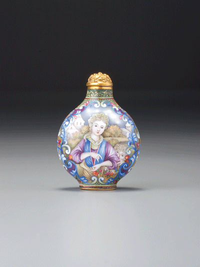 snuff bottle from the Qianlong period