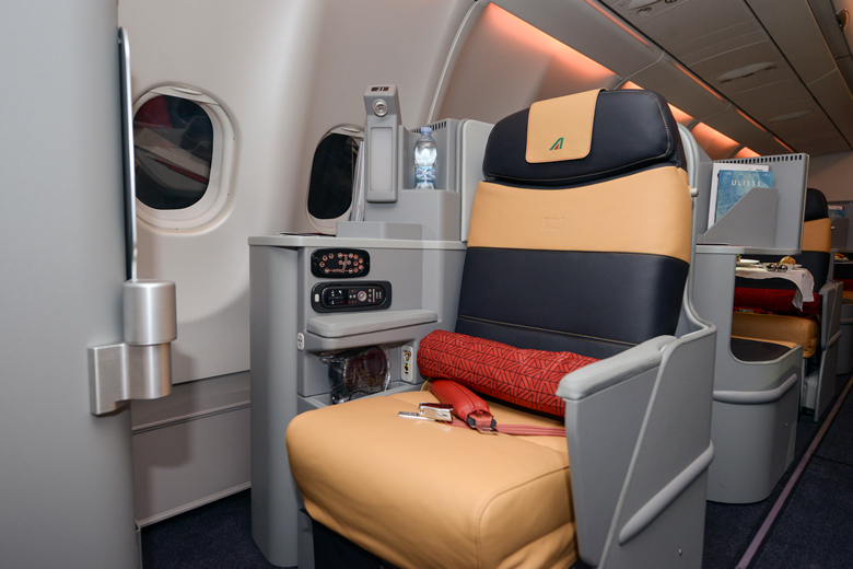 Alitalia new business seat