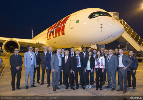 The TAM team with the new A350
