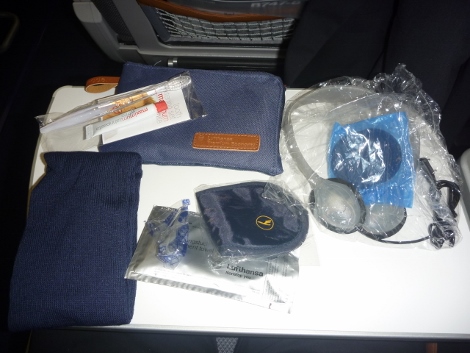 Lufthansa B747-8 premium economy amenity bag
